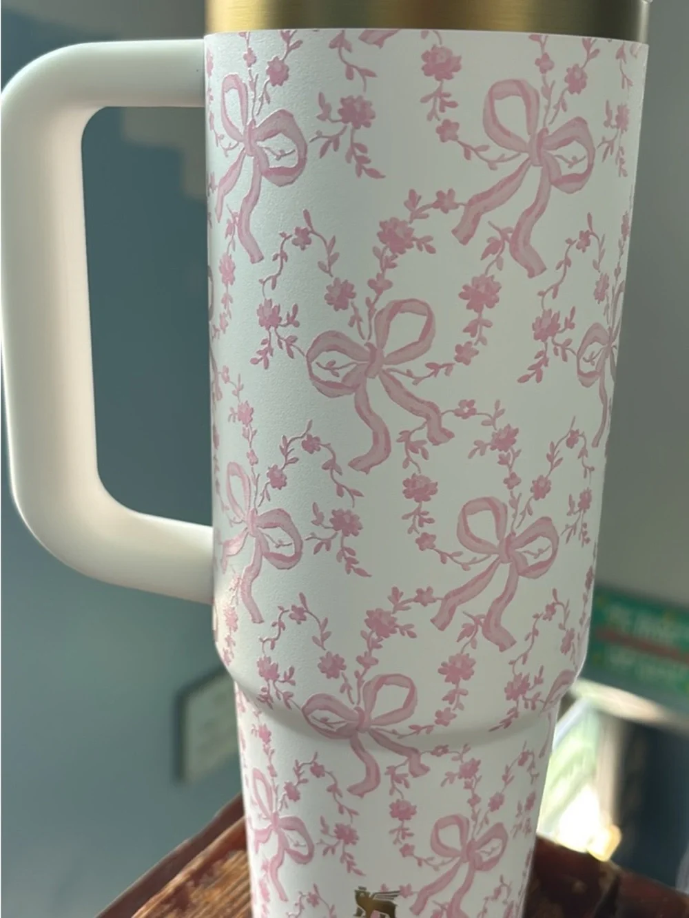 Stanley White & Pink Floral Travel Mug with Gold Logo 30oz loveshack fancy - Picture 2 of 2